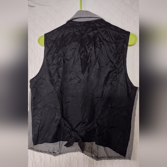 Vintage 1980s Inclinations houndstooth button front vest - Picture 3 of 9